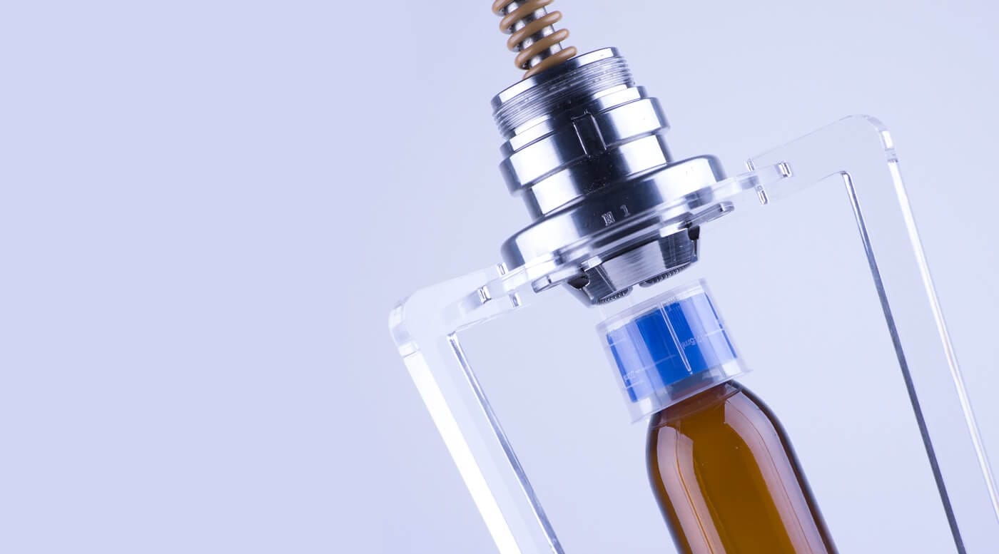 Dispositifs de fermeture PP28 à l'épreuve des enfants : couple de serrage pour bécher